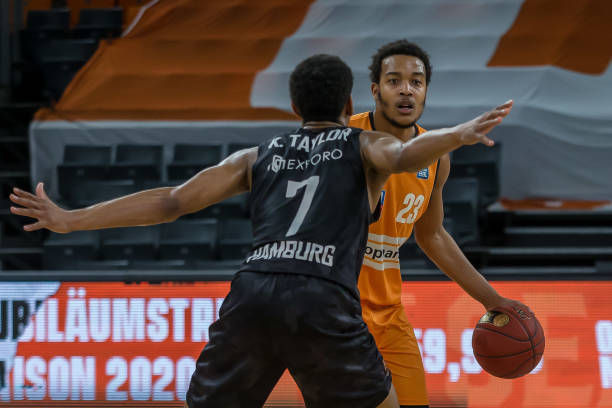 [高尔夫]亚巡国际系列赛澳门站麦克道尔出战 郑蕴和蓄势争冠.